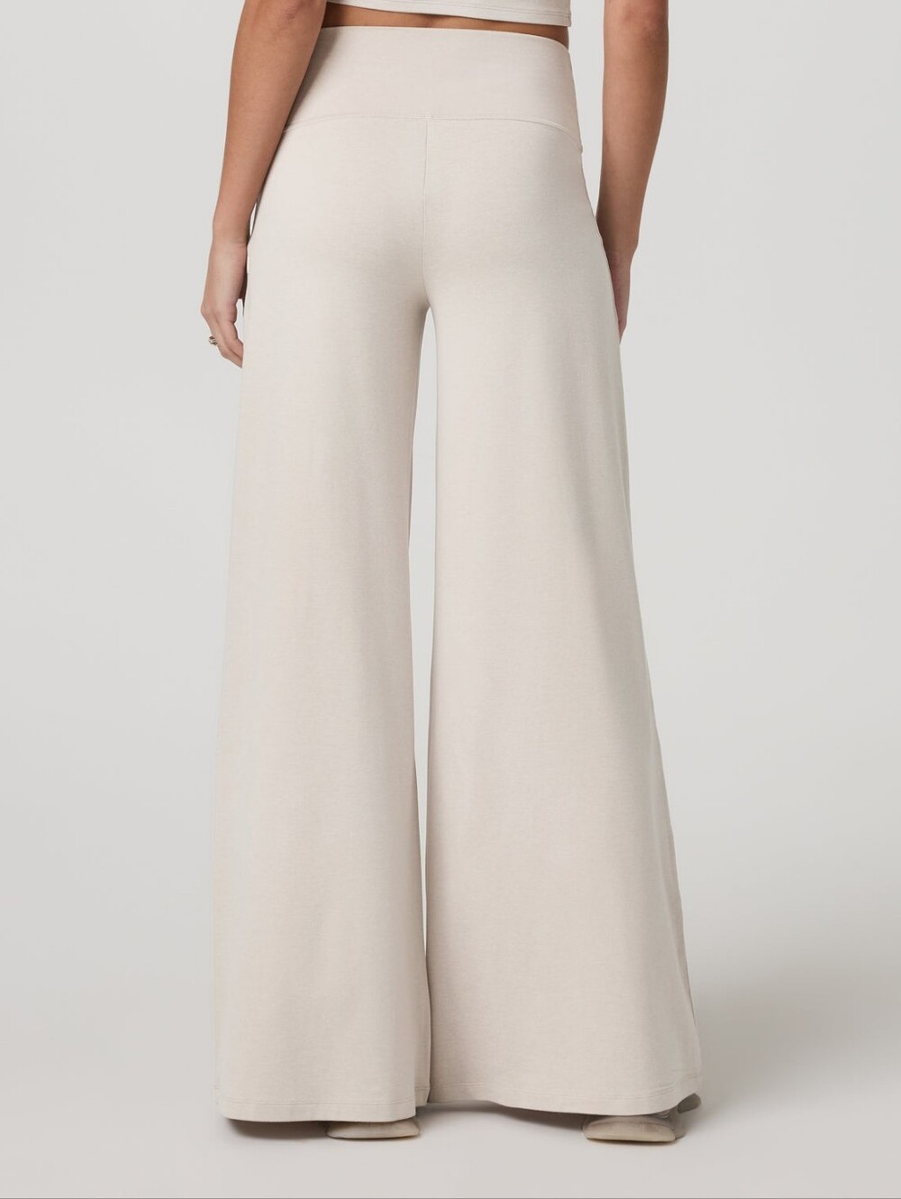 Vuori Halo Easy Wideleg Pant Ecru Small Short NEW NWT - Picture 3 of 8